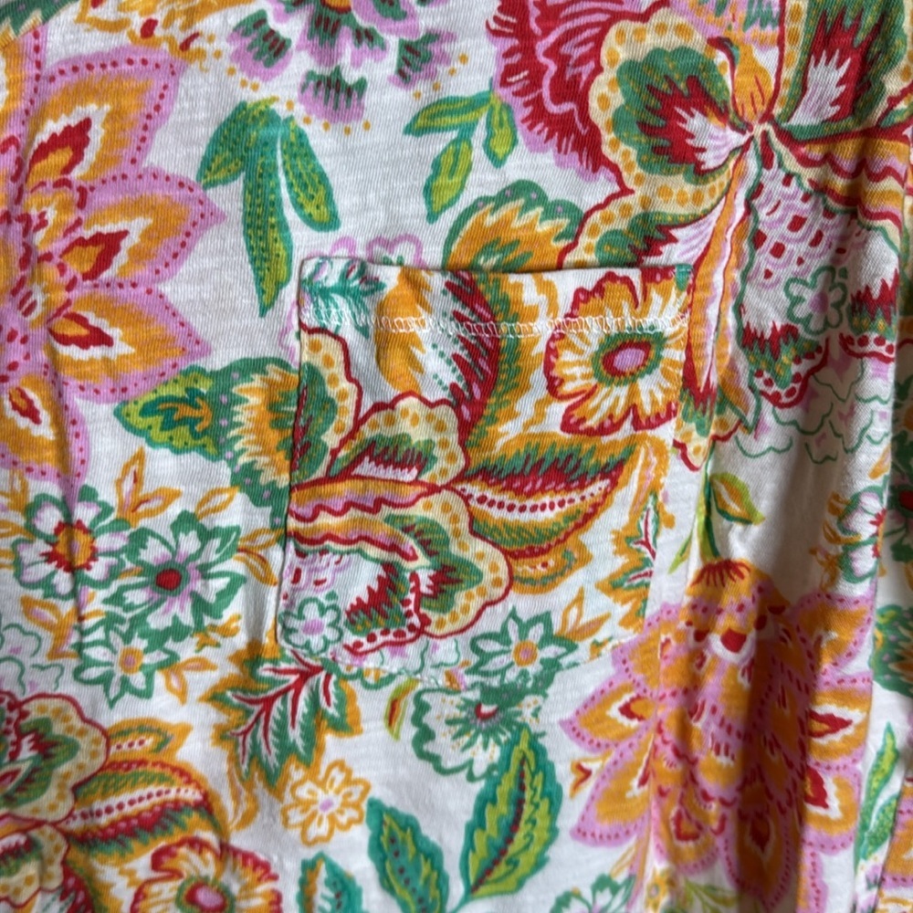 FAT FACE WOMEN'S SHORT SLEEVE MAGGIE V-NECK T-SHIRT IN MULTI FLORAL SIZE 16 - Picture 7 of 11